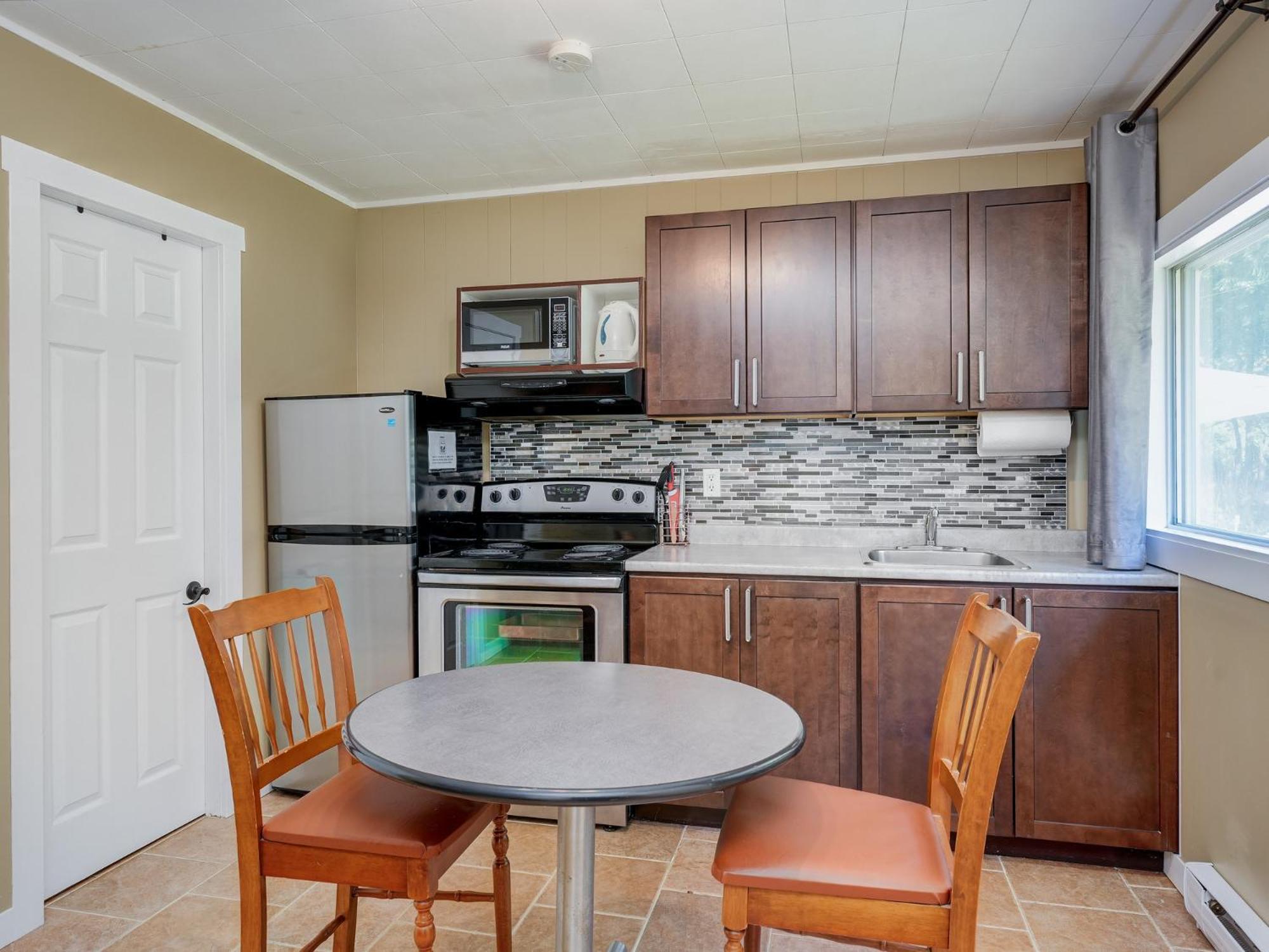 Malahat Bungalows Motel Zewnętrze zdjęcie